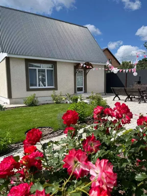Дом в Ульяновская область, Димитровград ул. Металлистов, 6 (94 м) - Фото 0