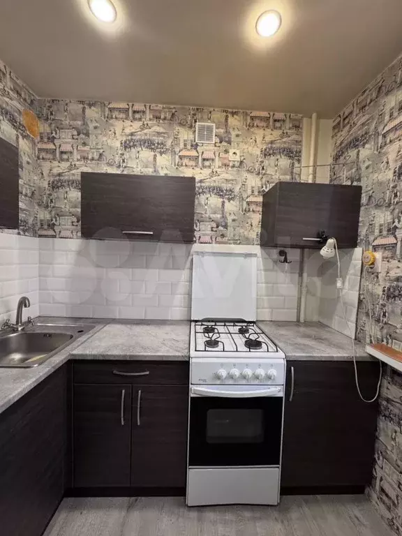 1-к. квартира, 31,6 м, 4/5 эт. - Фото 0