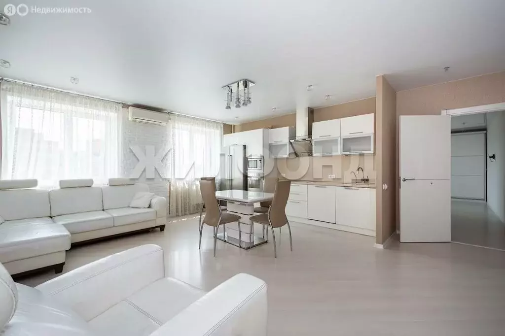 3-комнатная квартира: Новосибирск, Холодильная улица, 17 (89.5 м) - Фото 0