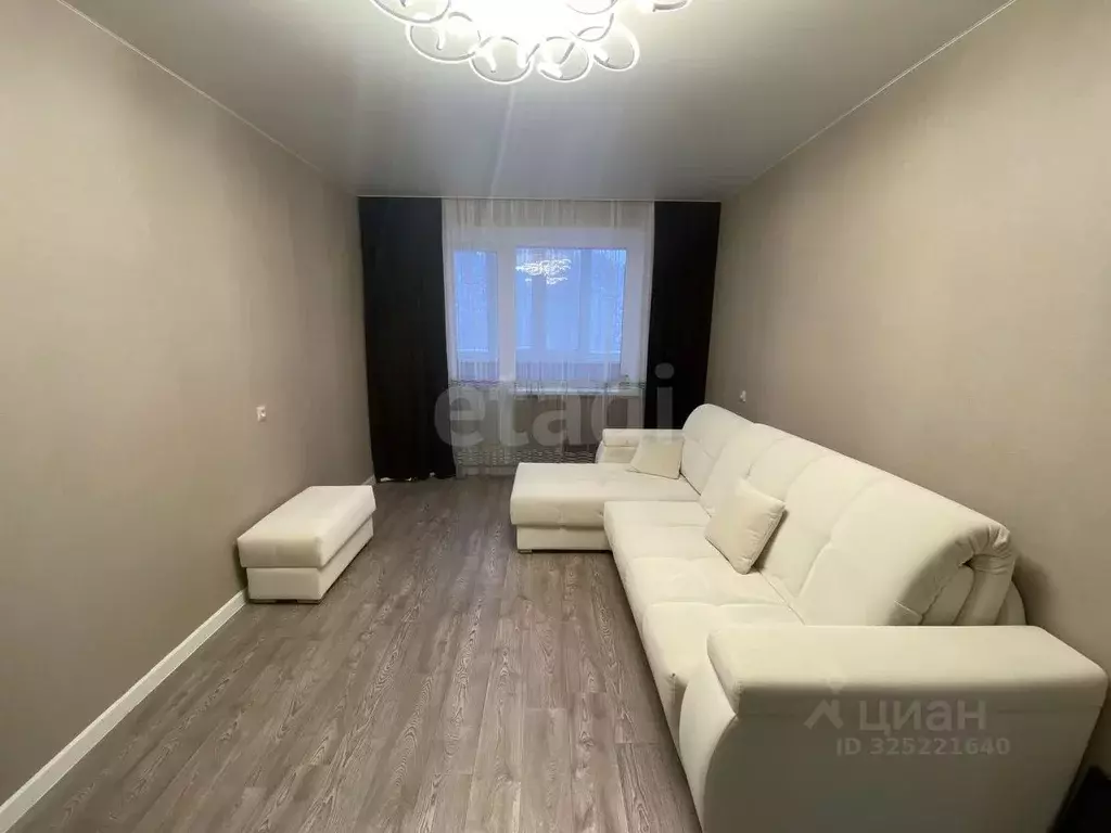 1-к кв. Ямало-Ненецкий АО, Ноябрьск ул. 40 лет Победы, 11 (33.7 м) - Фото 1