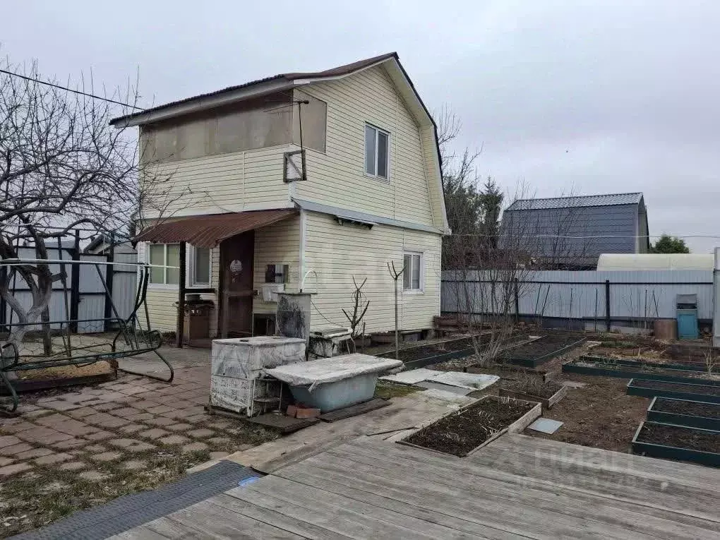 Дом в Тюменская область, Тюмень Изобилие СНТ, ул. Ягодная (50 м) - Фото 1