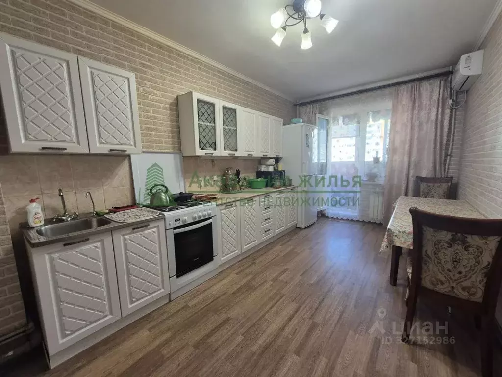 3-к кв. Саратовская область, Энгельс ул. Шурова Гора, 7/6 (80.1 м) - Фото 1