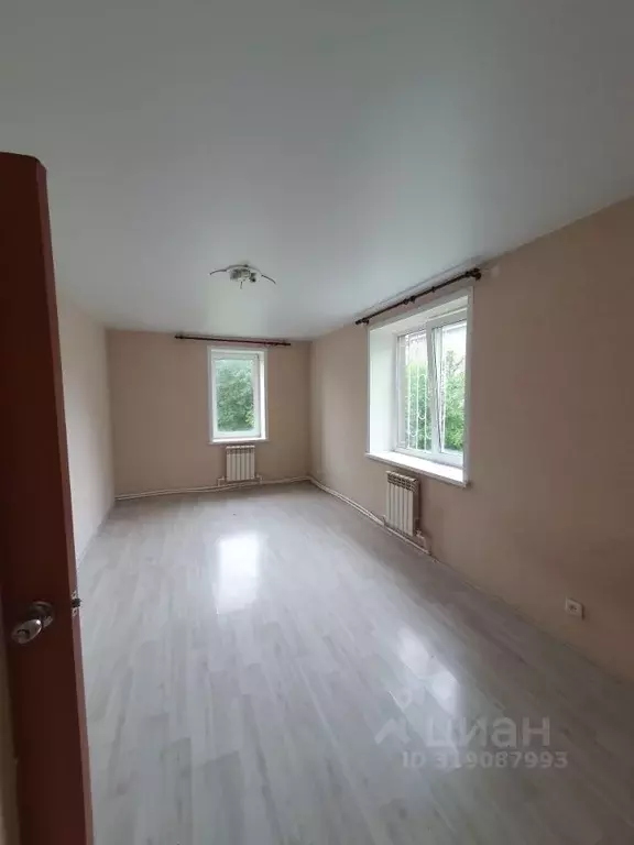 1-к кв. Самарская область, Кинельский с/пос, пос. Кинельский ул. ... - Фото 1