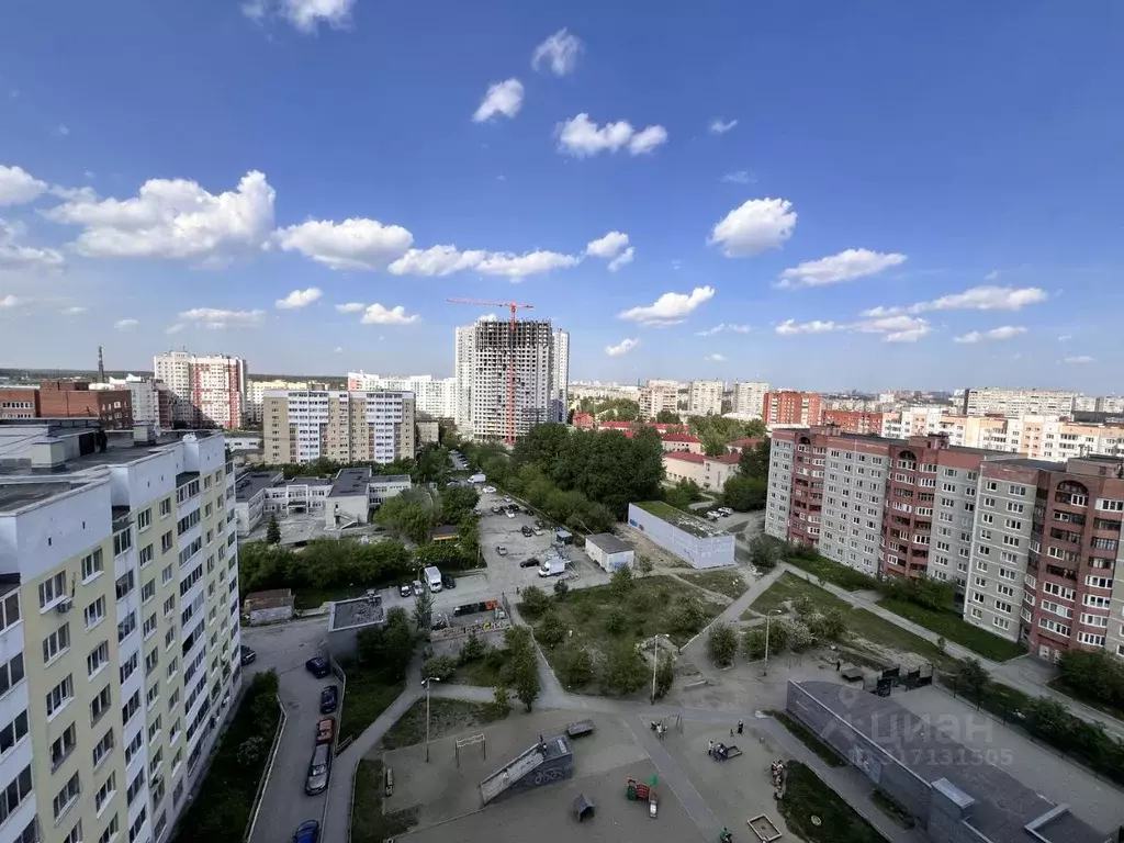 3-к кв. Свердловская область, Екатеринбург ул. Таватуйская, 8 (81.5 м) - Фото 0