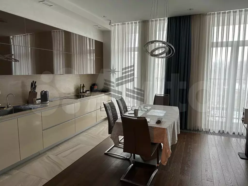 3-к. квартира, 121 м, 6/7 эт. - Фото 1