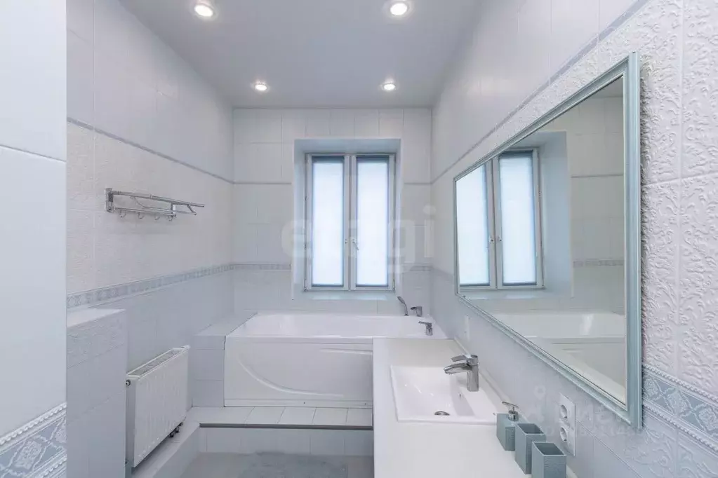 3-к кв. Тюменская область, Тюмень Самарская ул., 20 (139.5 м) - Фото 1