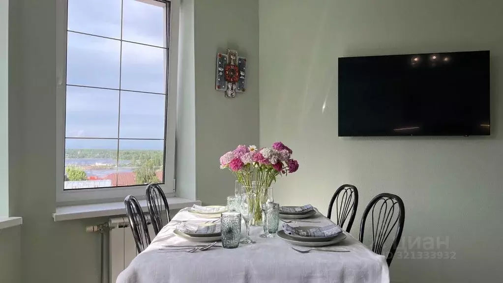 2-к кв. Ленинградская область, Выборг Краснофлотская ул., 4А (83.0 м) - Фото 1