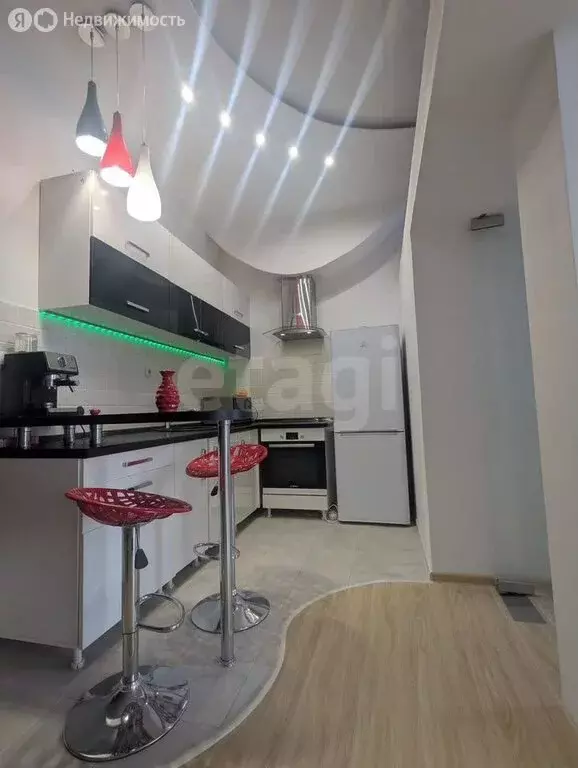 3-комнатная квартира: Пермь, Рабочая улица, 7 (65 м) - Фото 1