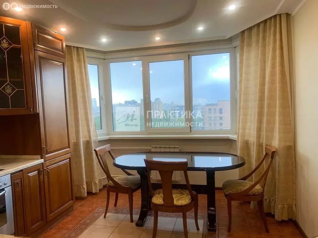 3-комнатная квартира: Москва, Нахимовский проспект, 33/2 (80 м) - Фото 0