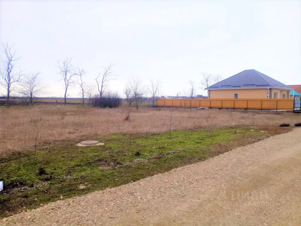 Участок в Краснодарский край, Ейское городское поселение, пос. ... - Фото 2