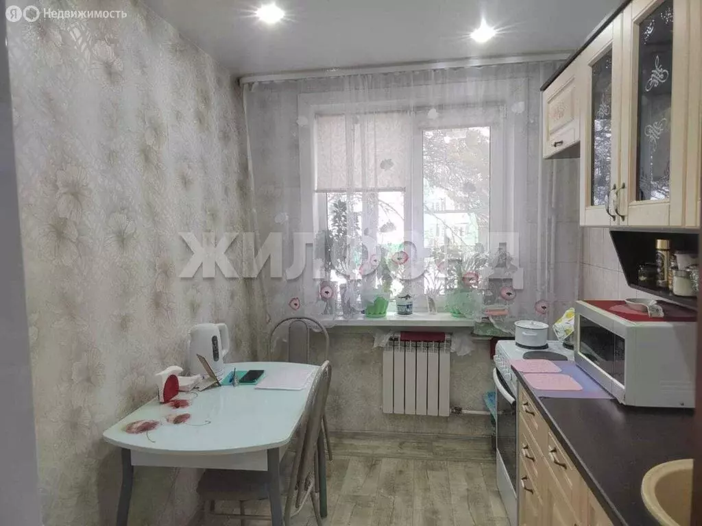 2-комнатная квартира: Искитим, микрорайон Подгорный, 45 (43.2 м) - Фото 0