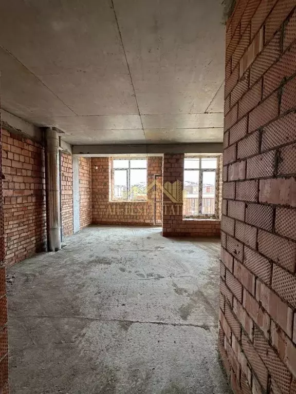 2-к кв. Северная Осетия, Владикавказ ул. Билара Кабалоева, 8 (80.0 м) - Фото 1