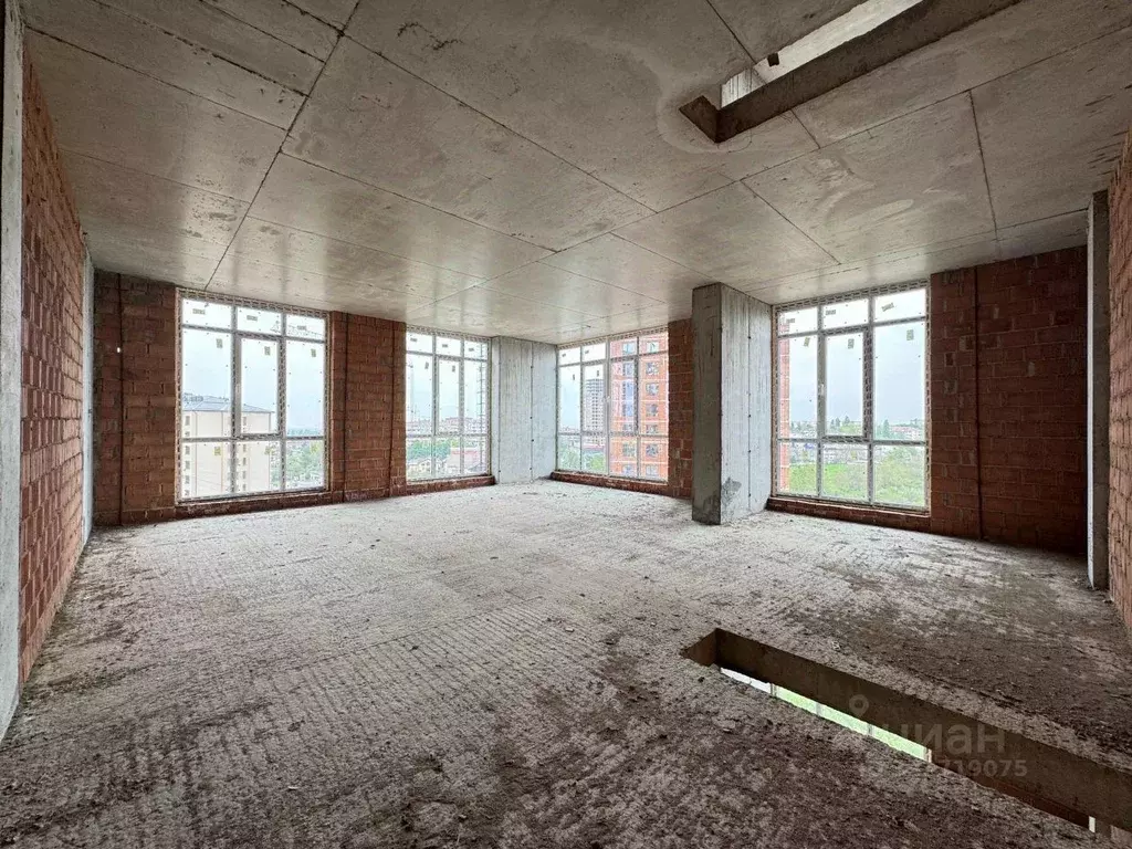 2-к кв. Кабардино-Балкария, Нальчик ул. Атажукина, 147А (70.3 м) - Фото 1