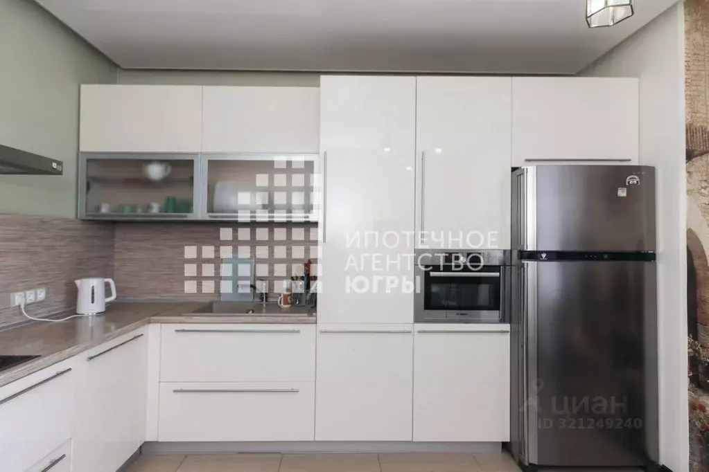 4-к кв. Ханты-Мансийский АО, Ханты-Мансийск ул. Ленина, 109 (93.6 м) - Фото 2