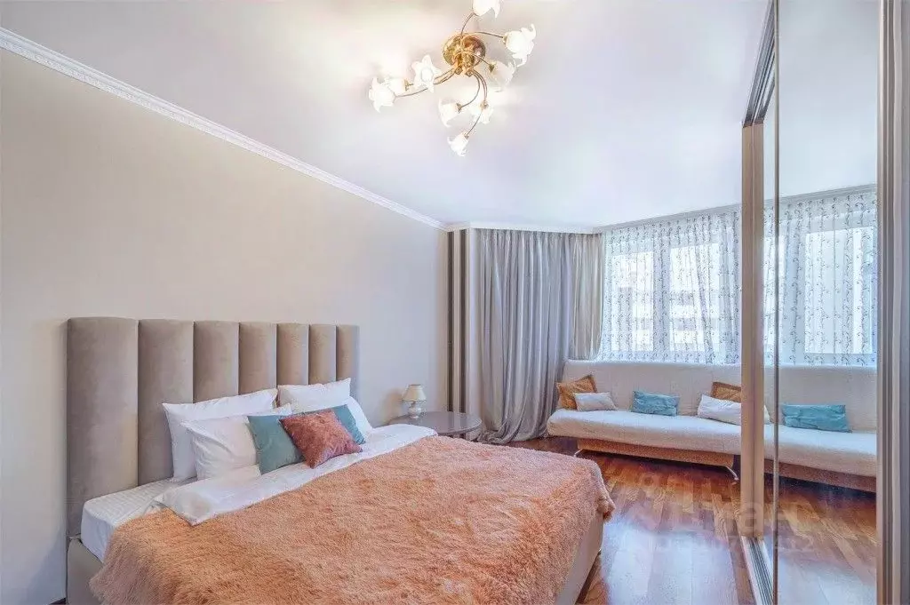 Комната Свердловская область, Екатеринбург ул. Чапаева, 23 (10.0 м) - Фото 1