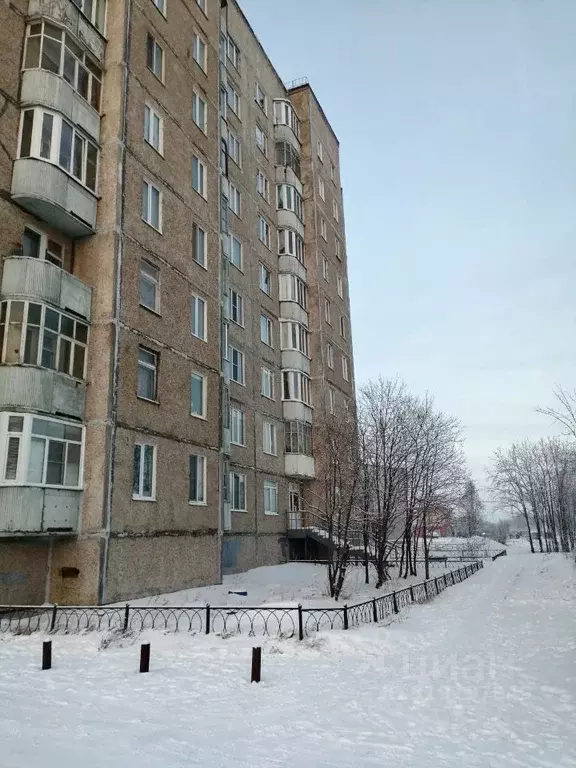 Торговая площадь в Мурманская область, Мончегорск просп. Ленина, 10 ... - Фото 1