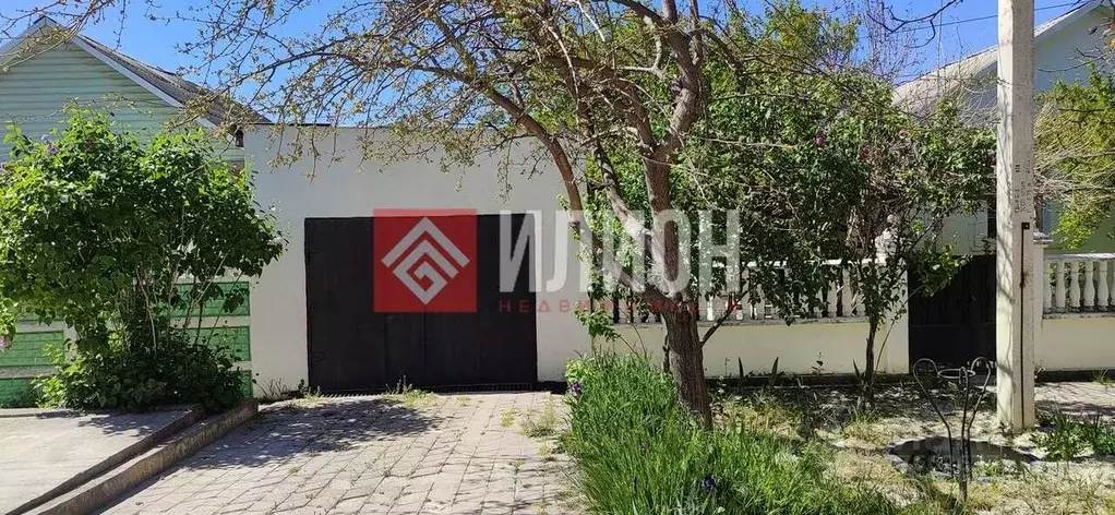 Дом в Крым, Бахчисарай ул. Лермонтова, 75 (50 м) - Фото 0