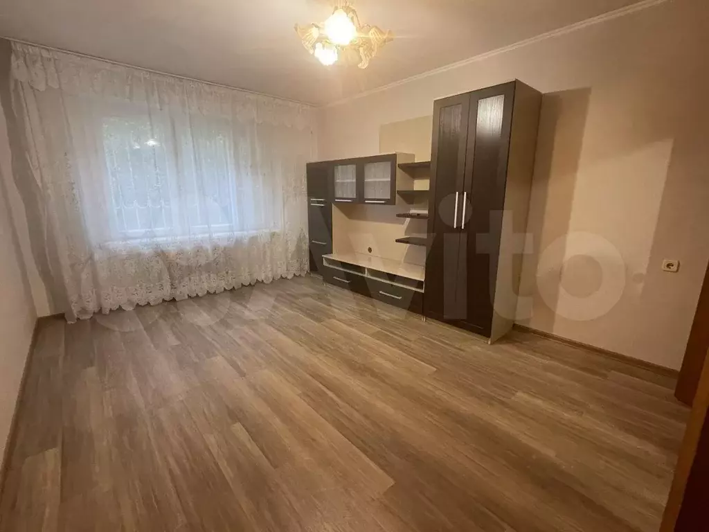 2-к. квартира, 64 м, 1/10 эт. - Фото 1