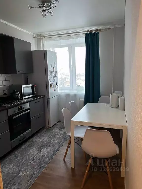 3-к кв. Татарстан, Казань ул. Максимова, 49 (62.0 м) - Фото 1