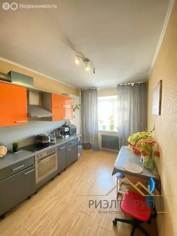 3-комнатная квартира: Казань, улица Восстания, 109 (71 м) - Фото 1