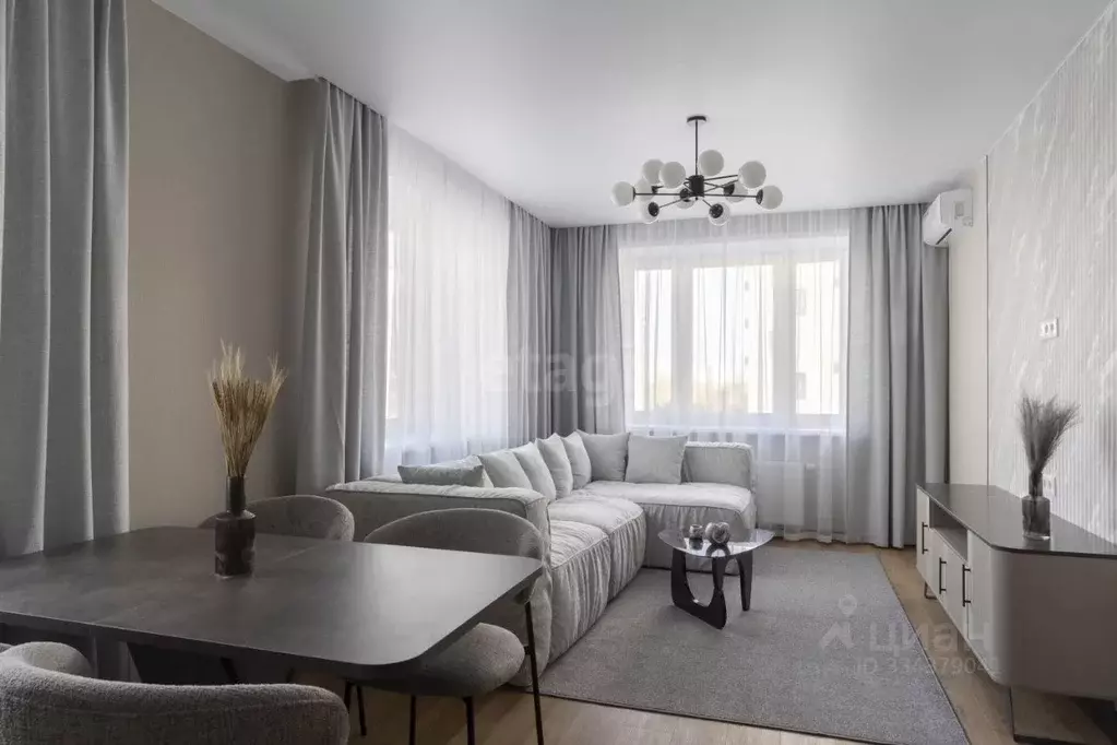 3-к кв. Тюменская область, Тюмень ул. Республики, 204к10 (99.3 м) - Фото 1