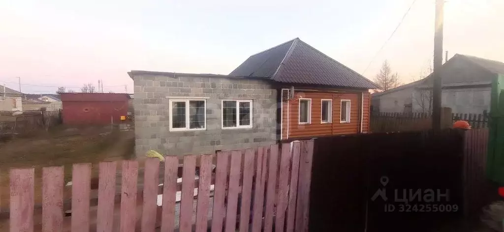 Дом в Свердловская область, Верхняя Салда ул. Чапаева, 39 (29 м) - Фото 2