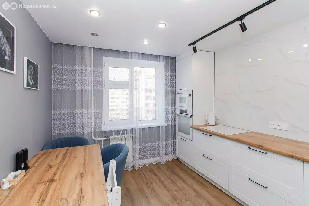 3-комнатная квартира: Тюмень, Уральская улица, 74 (66.6 м) - Фото 2