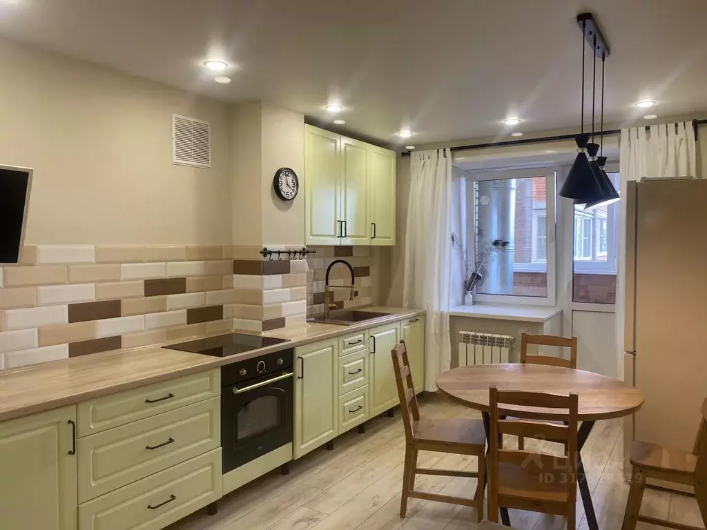 2-к кв. Марий Эл, Йошкар-Ола Первомайская ул., 77 (89.0 м) - Фото 0