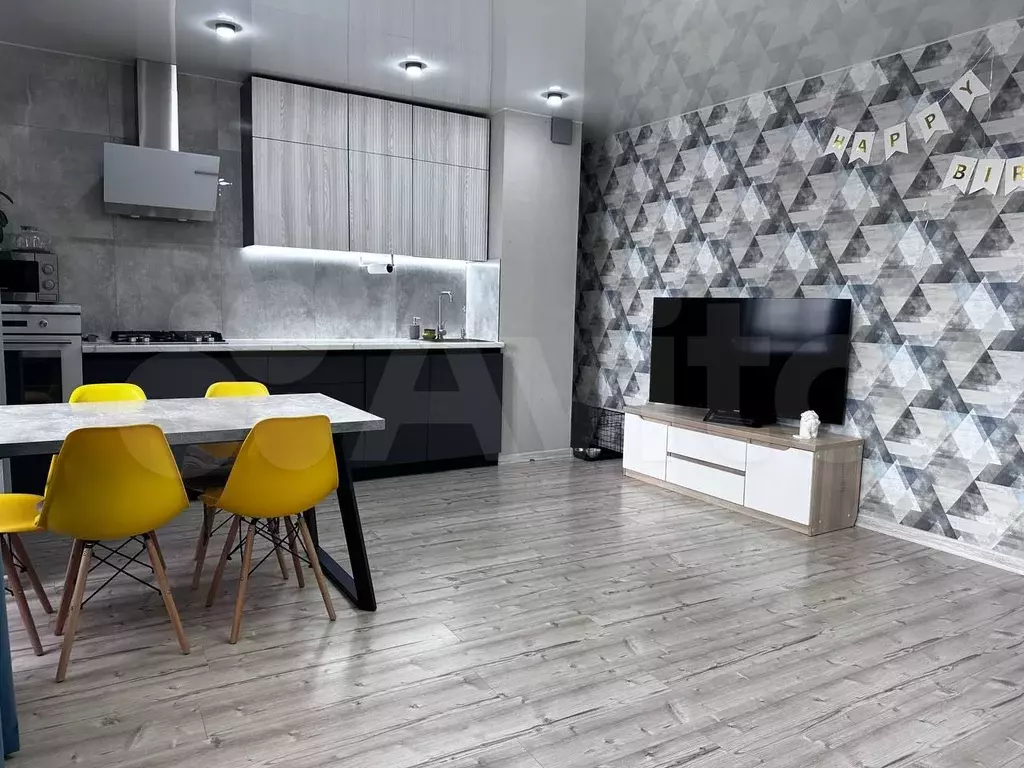 2-к. квартира, 71,1 м, 1/5 эт. - Фото 1