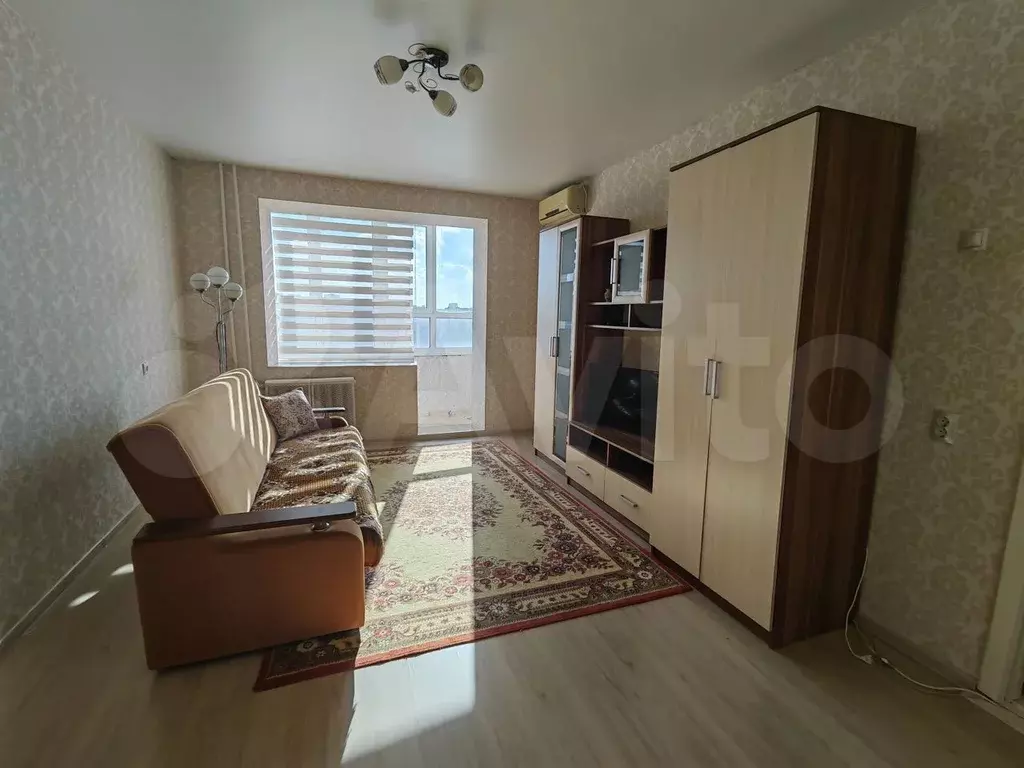 1-к. квартира, 40 м, 8/9 эт. - Фото 1