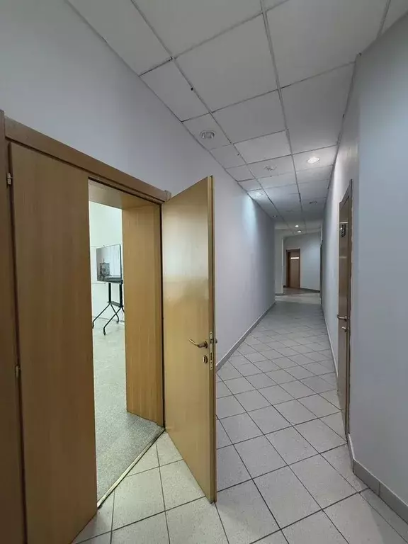 Офис в Волгоградская область, Волгоград Коммунистическая ул., 40 (60 ... - Фото 2