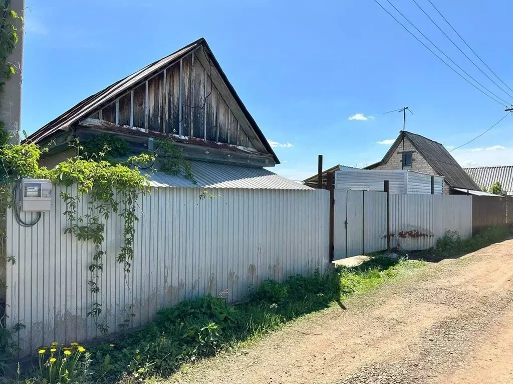 Дом в Оренбургская область, Сакмарский район, Татаро-Каргалинский ... - Фото 0