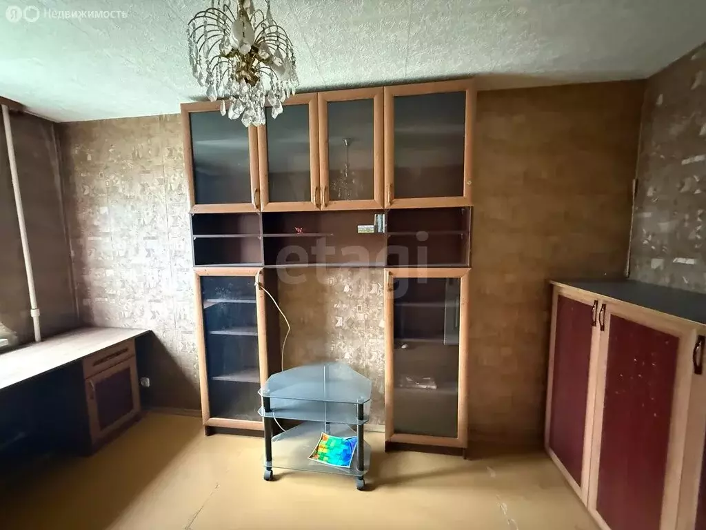 3-комнатная квартира: Калининград, улица Чекистов, 3 (58 м) - Фото 1