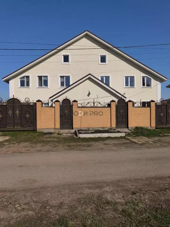 Таунхаус в Башкортостан, Уфа пос. Некрасово, ул. Парашютистов, 67 (167 ... - Фото 1