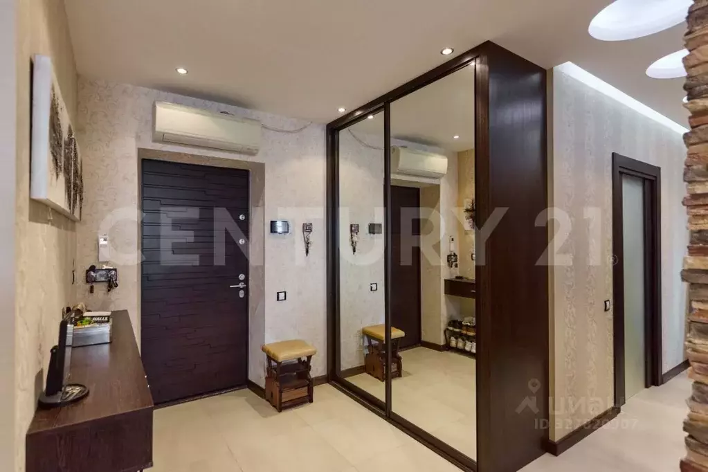 2-к кв. Москва ул. Архитектора Власова, 8 (101.7 м) - Фото 1