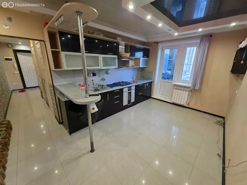 3-комнатная квартира: Кириши, улица Декабристов Бестужевых, 4А (74.4 ... - Фото 2