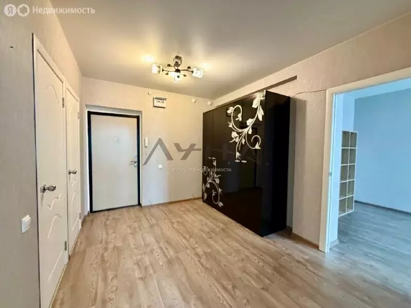 2-комнатная квартира: Набережные Челны, Цветочный бульвар, 5А (56.2 м) - Фото 1