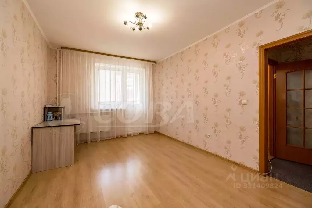 1-к кв. Тюменская область, Тюмень ул. Василия Гольцова, 3 (42.3 м) - Фото 2