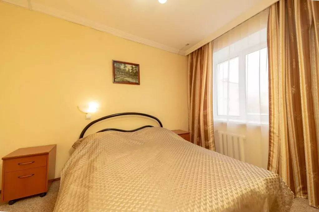 Комната Курганская область, Курган ул. Красина, 49 (25.0 м) - Фото 0