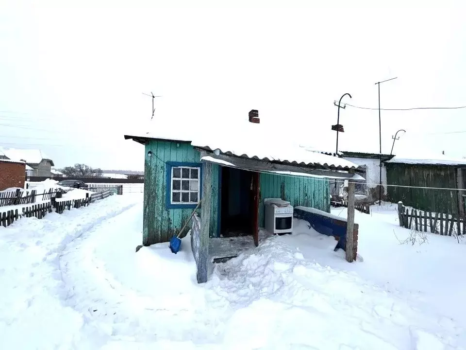 Дом в Омская область, Азовский Немецкий Национальный район, д. ... - Фото 1