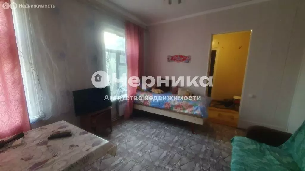 3-комнатная квартира: Каменск-Шахтинский, улица Щаденко, 37 (52 м) - Фото 0