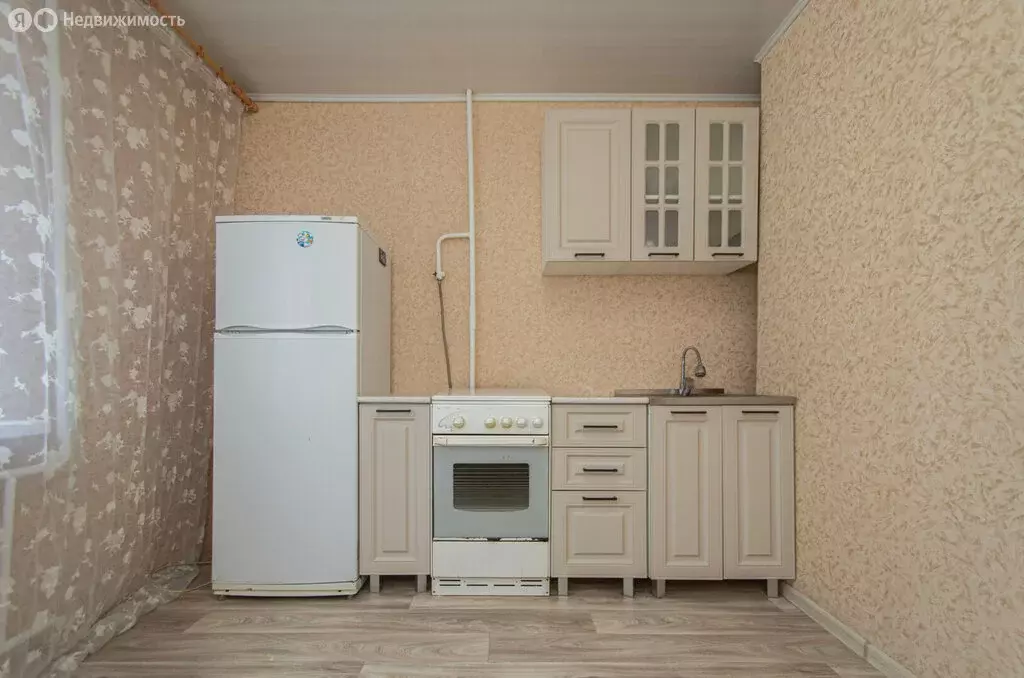 1-комнатная квартира: Брянск, Севская улица, 13 (37.6 м) - Фото 2
