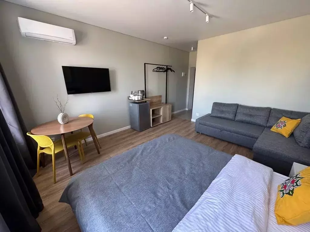 Комната Татарстан, Казань ул. Тази Гиззата, 26к1 - Фото 1