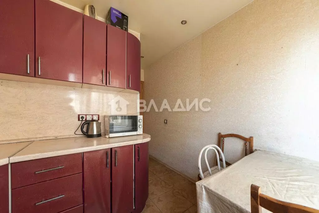 Продается 4-комнатная квартира - Фото 2