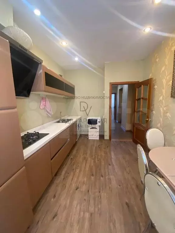 2-к. квартира, 61,9 м, 2/4 эт. - Фото 0