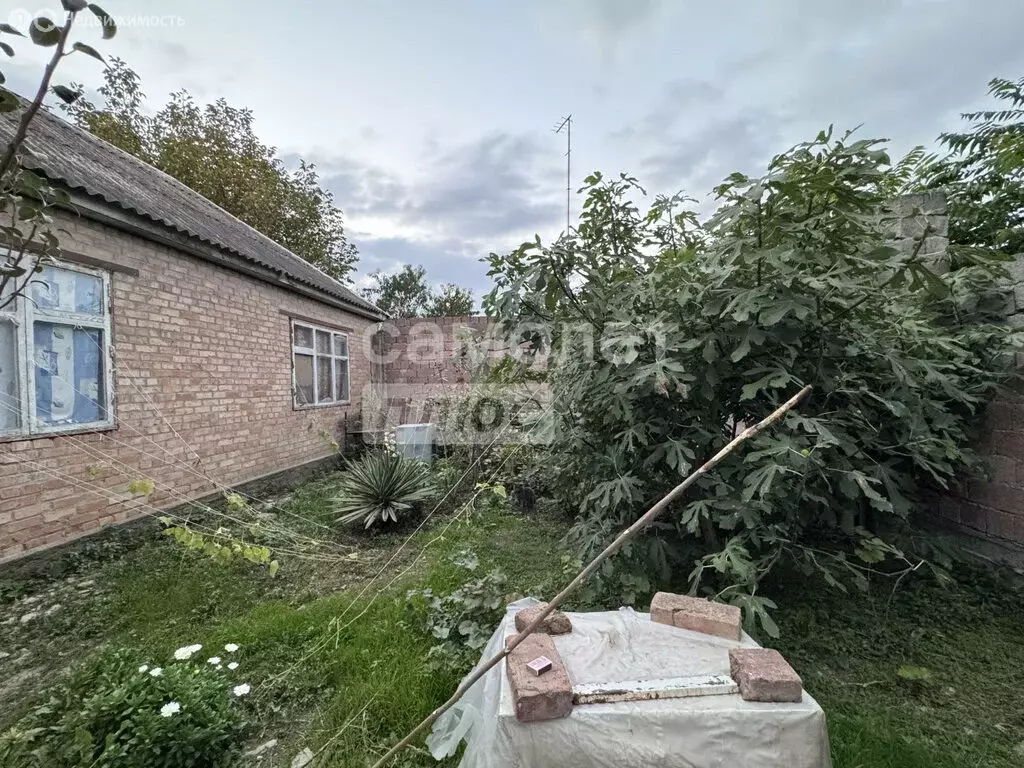 Дом в Хасавюрт, улица Тотурбиева, 6 (106 м) - Фото 1