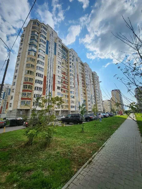 Продается 2-комнатная квартира - Фото 1