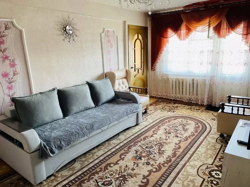 2-к кв. Иркутская область, Тулун Угольщиков мкр, 28 (46.0 м) - Фото 0