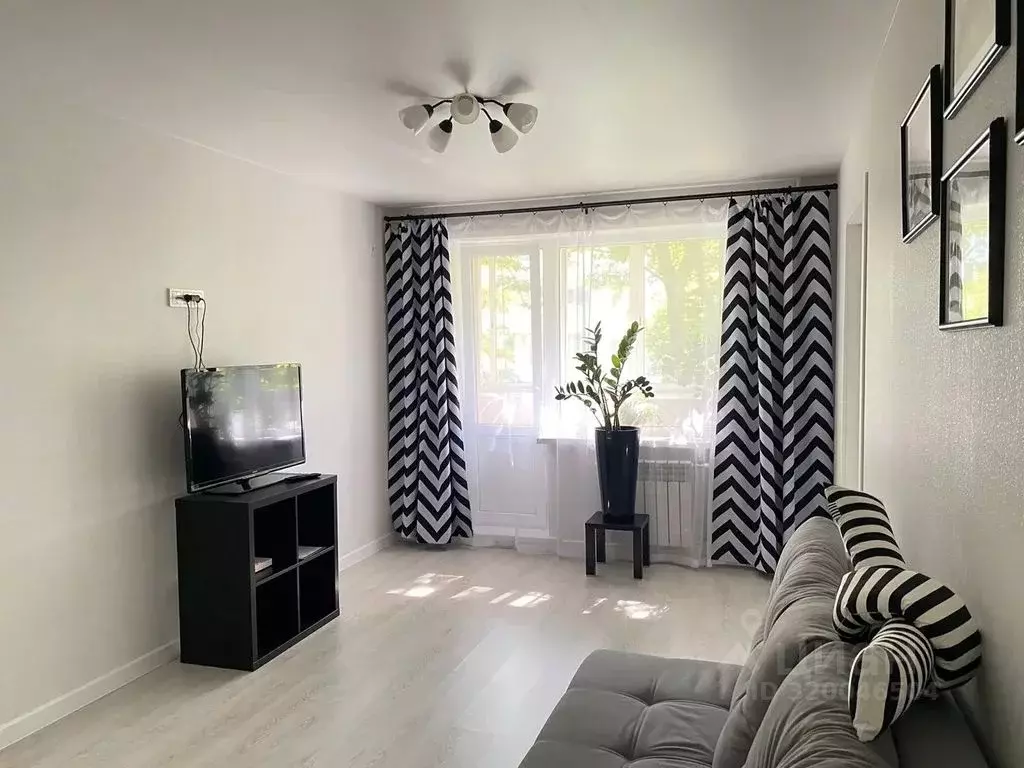 3-к кв. Самарская область, Самара Больничная ул., 18 (55.0 м) - Фото 1