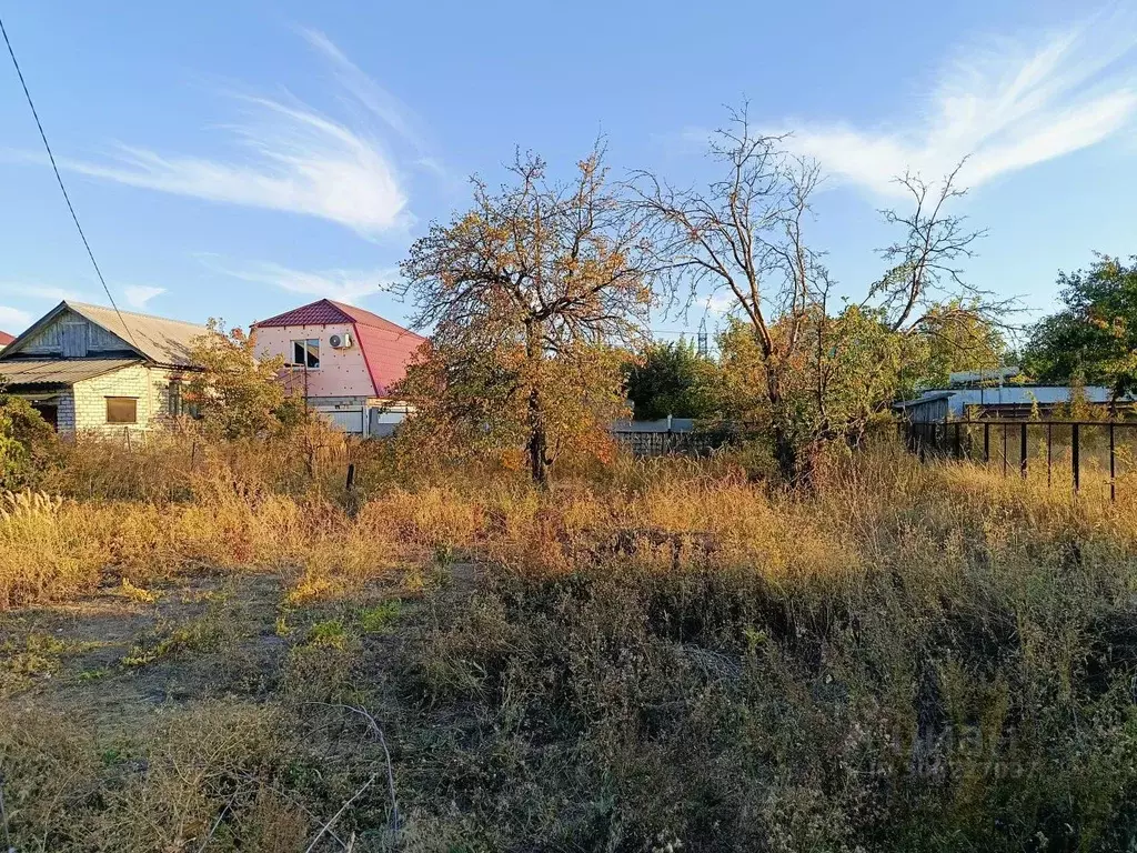 Дом в Волгоградская область, Волгоград ул. Джамбула Джабаева, 44/227 ... - Фото 1